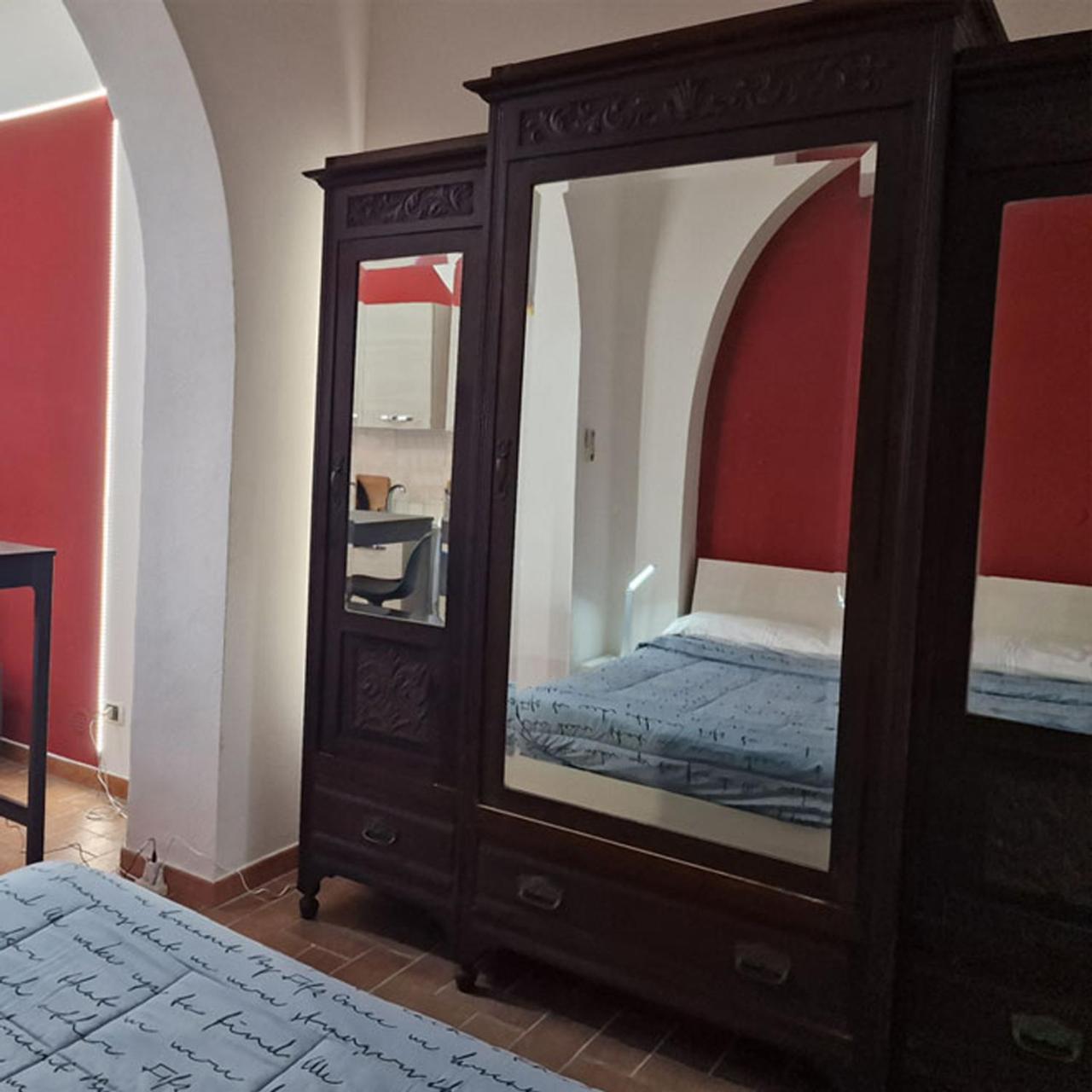 Casa Fortunata Con Parcheggio ลีวอร์โน ภายนอก รูปภาพ