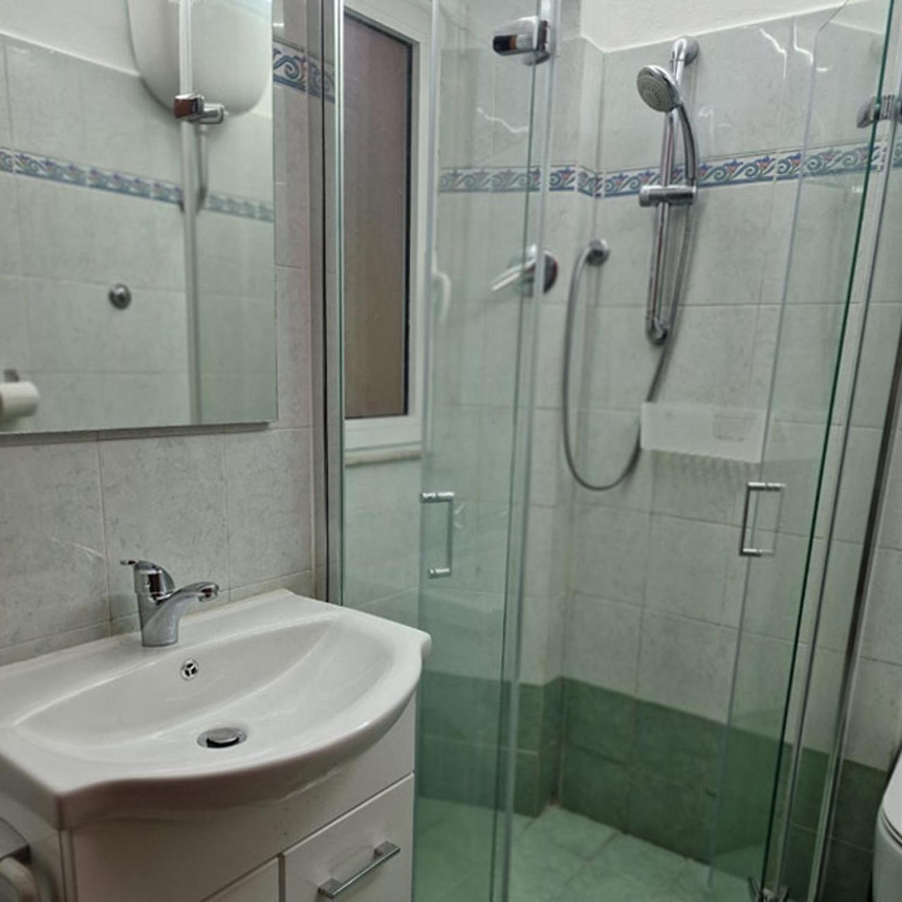 Casa Fortunata Con Parcheggio ลีวอร์โน ภายนอก รูปภาพ